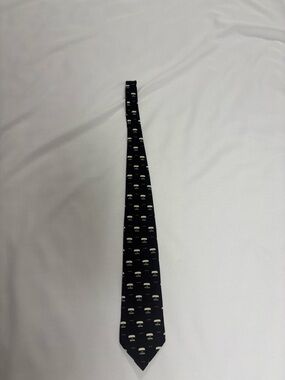 Guinness Black Tie with Cream Car Motif